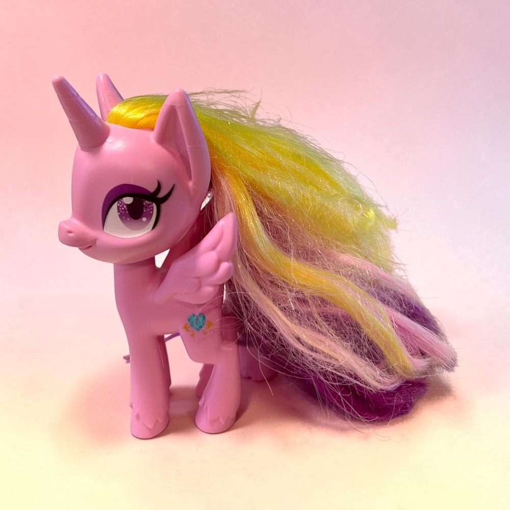 My Little Pony Princess Cadance Pink Alicorn Figure 2020 Hasbro F1287 6 Inch Toy
